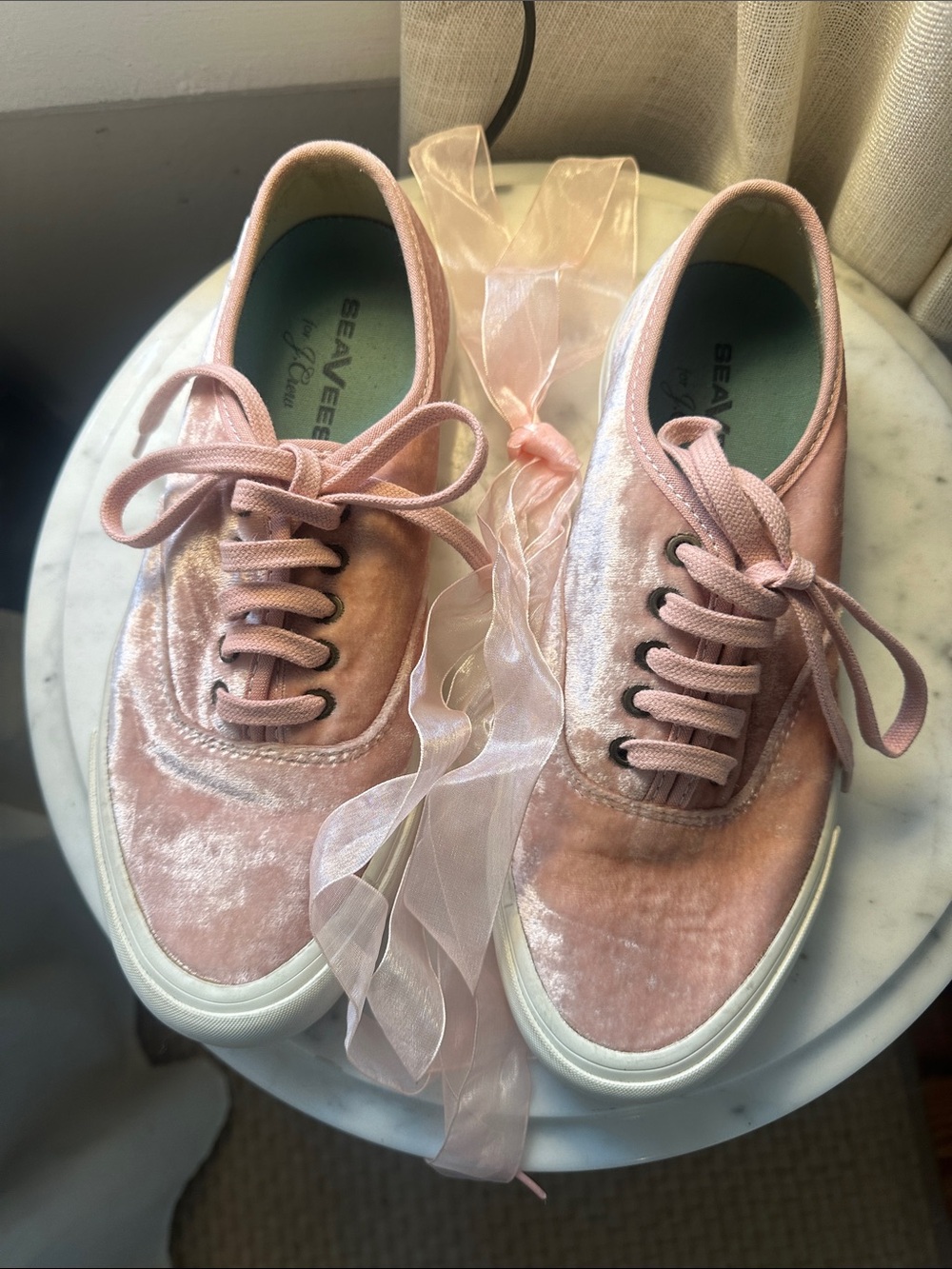 SeaVees for J. Crew Blush Velvet Low-Top Sneakers sz 7.5